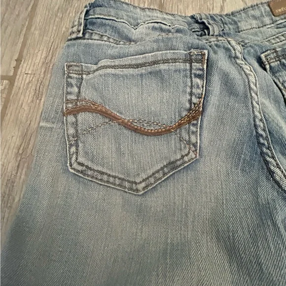 Y2K Refuge Light Wash Low Rise Bootcut  Jeans - Picture 4 of 9